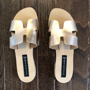 Steven by Steve Madden Greece gold leather sandal